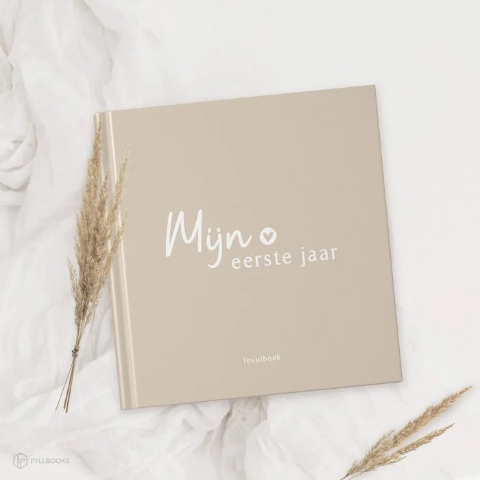 Fyllbooks Babyboek Mijn eerste jaar - Beige